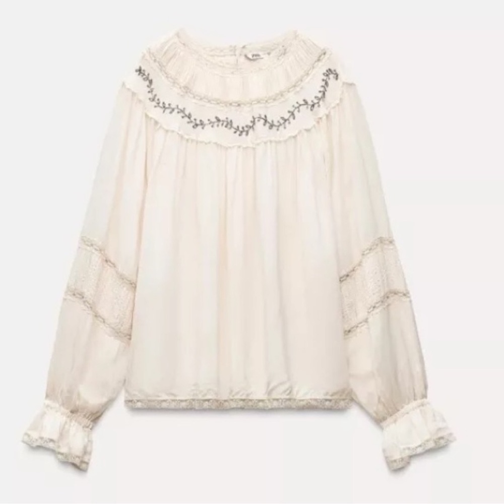 Zara Cream Blouse with Embroidered Details
NWT Zara cream beaded lace blouse